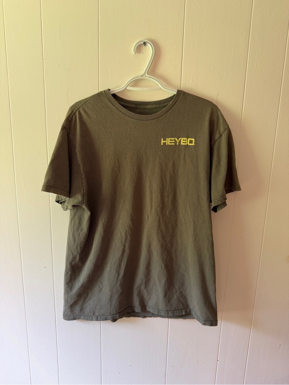 HEYBO Men's Olive Logo Short-Sleeve Tee